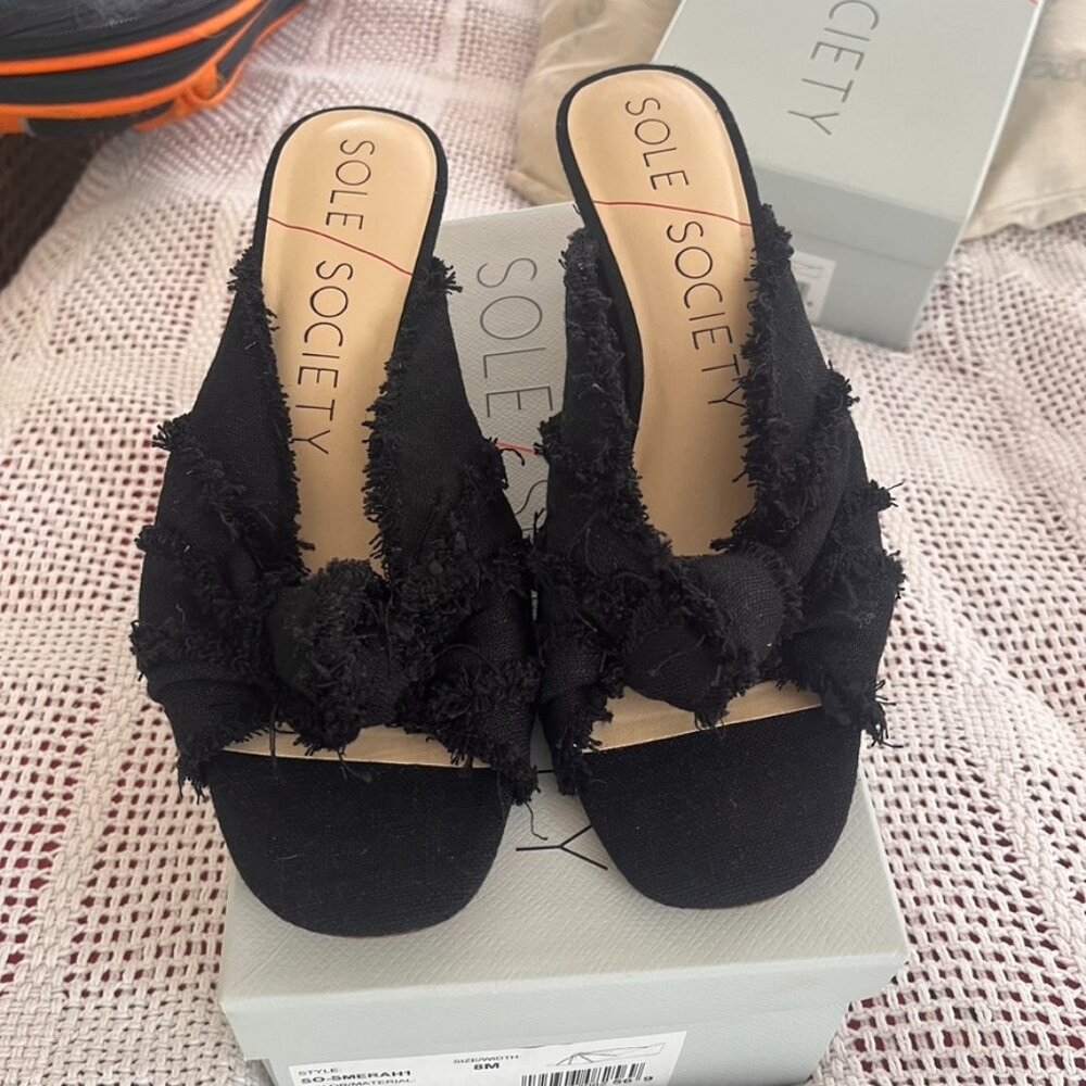 Wedge Sandal.
